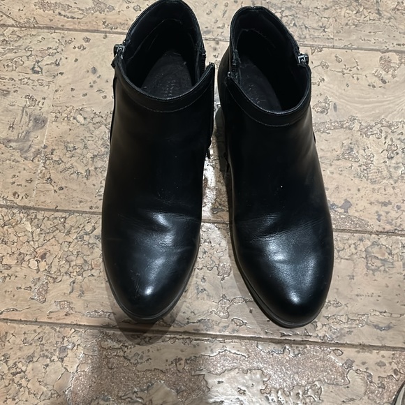 Denver Hayes bootie - Picture 3 of 5